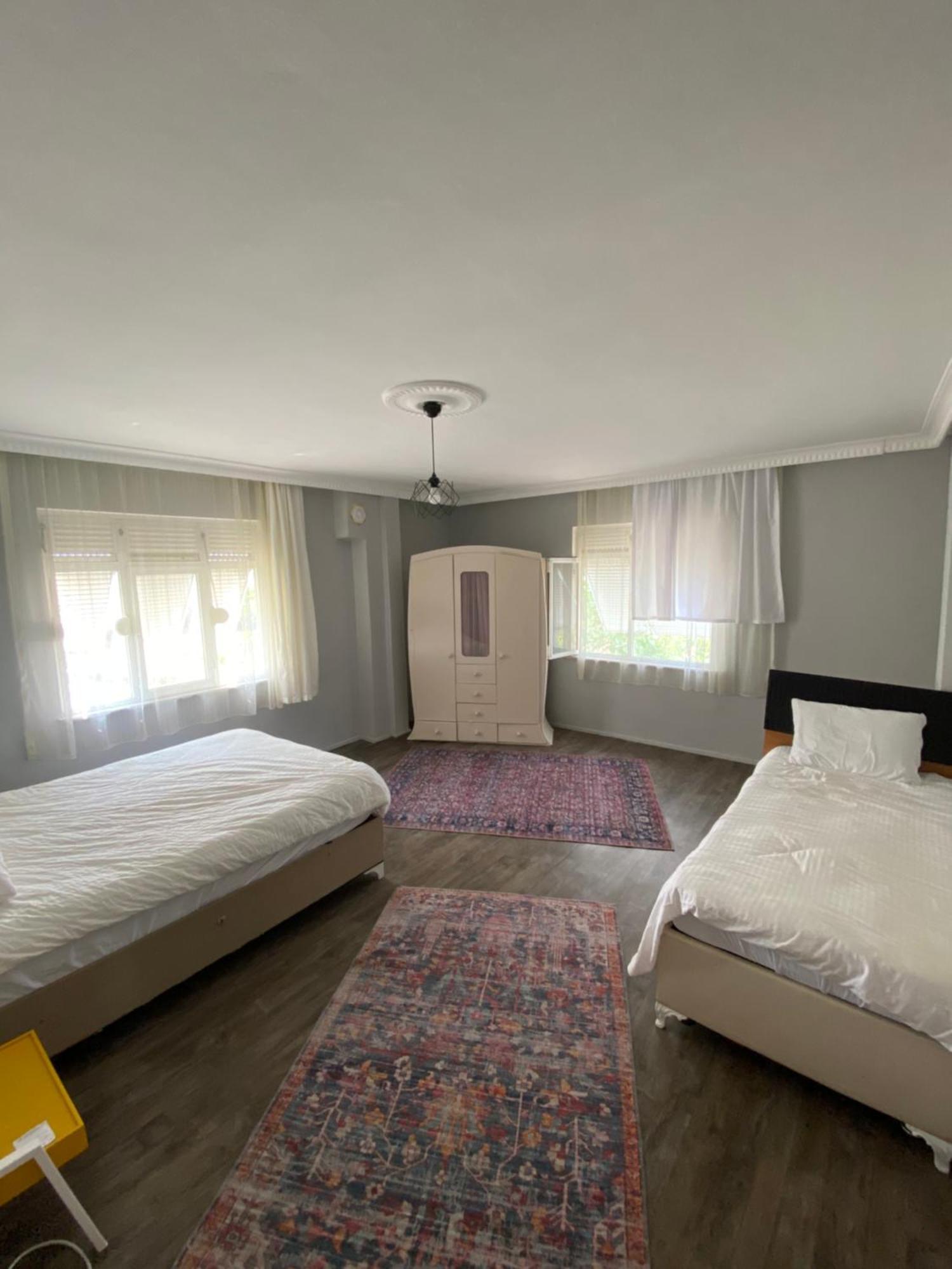 Triplex House Near The Airport Apartment Arnavutkoy Ngoại thất bức ảnh